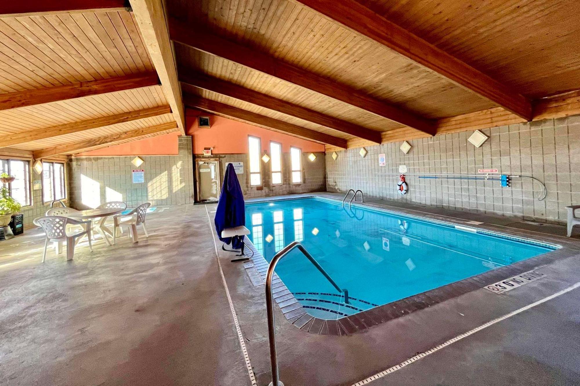 Sauk River Inn & Suites, A Travelodge By Wyndham Sauk Centre Экстерьер фото