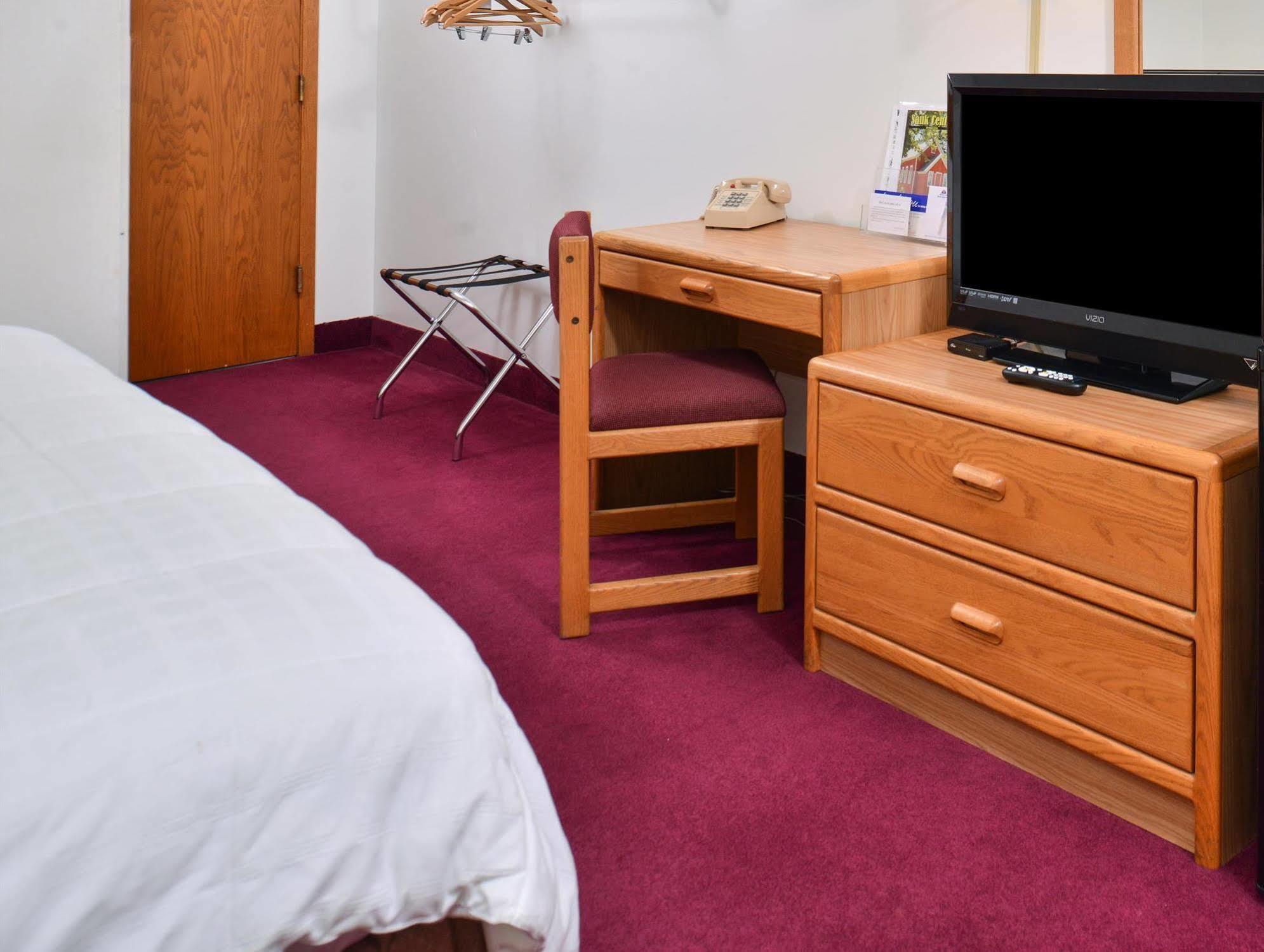 Sauk River Inn & Suites, A Travelodge By Wyndham Sauk Centre Экстерьер фото